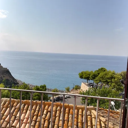 Italy, Calabria, Rent 2 * Pizzo (Calabria)