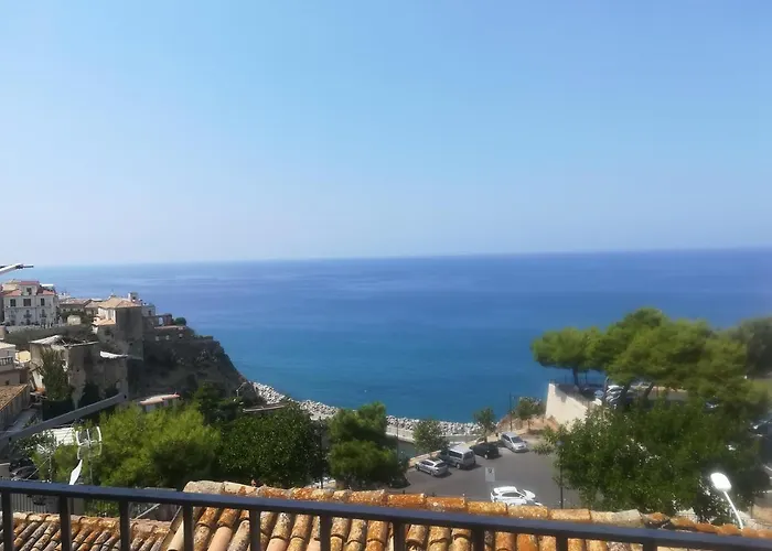 Italy, Calabria, Rent 2 * Pizzo (Calabria)